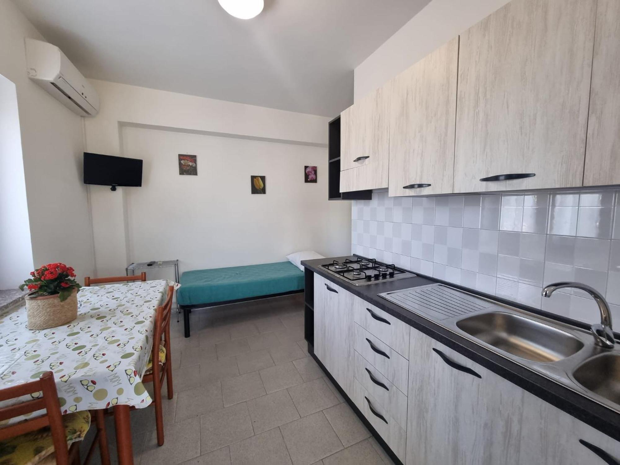Villaggio Camping Lungomare Кропані Екстер'єр фото
