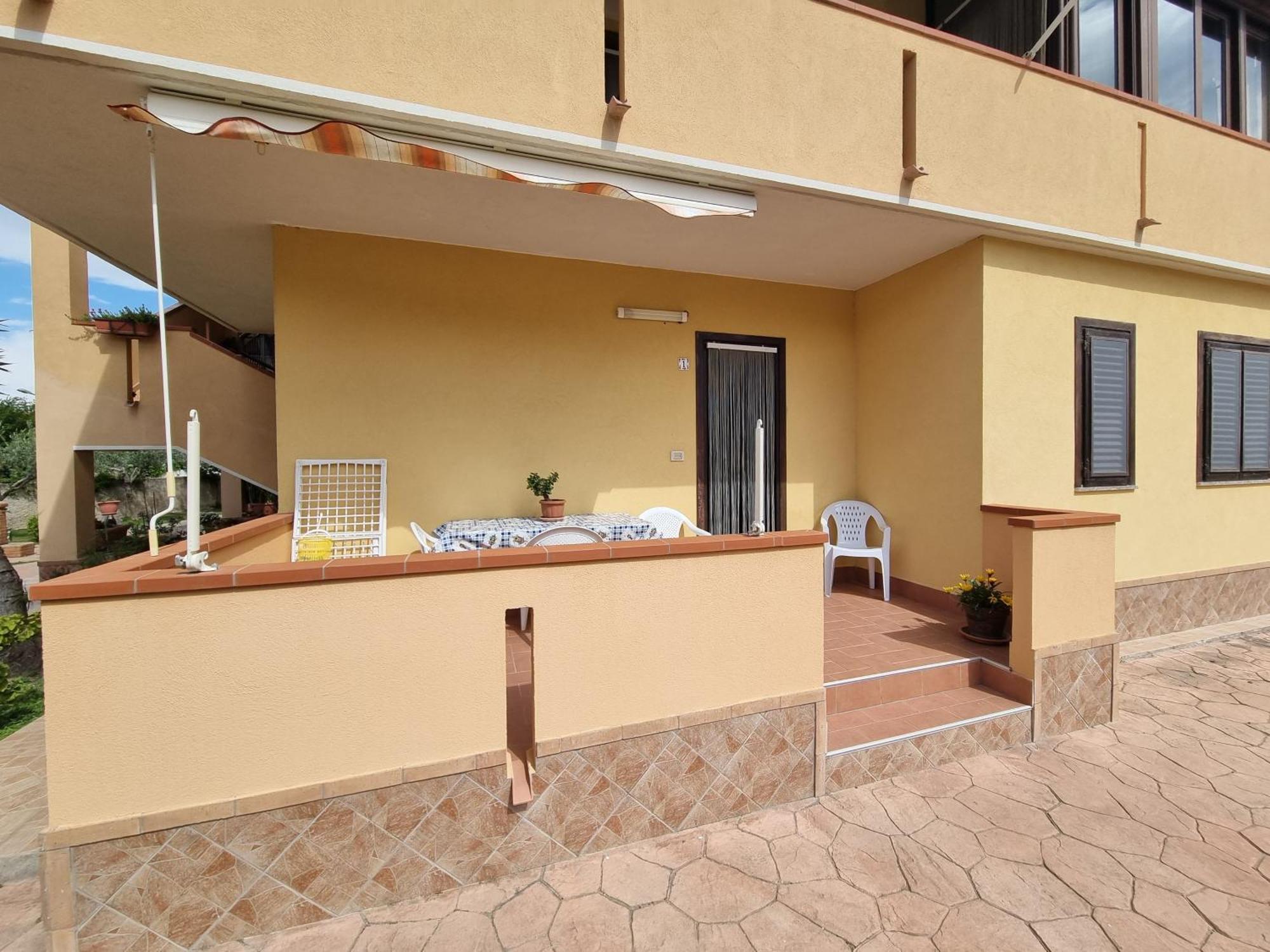 Villaggio Camping Lungomare Кропані Екстер'єр фото