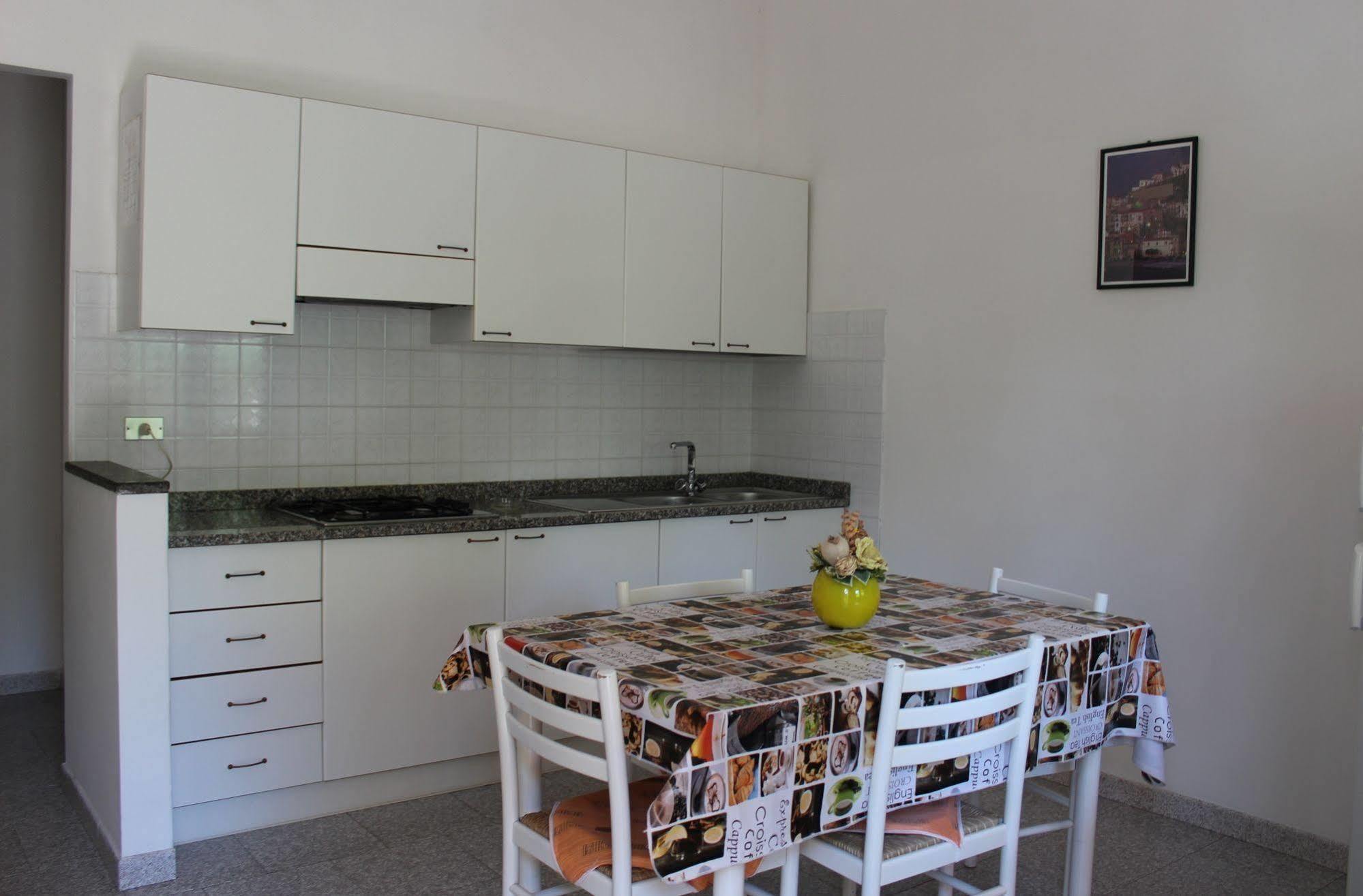 Villaggio Camping Lungomare Кропані Екстер'єр фото
